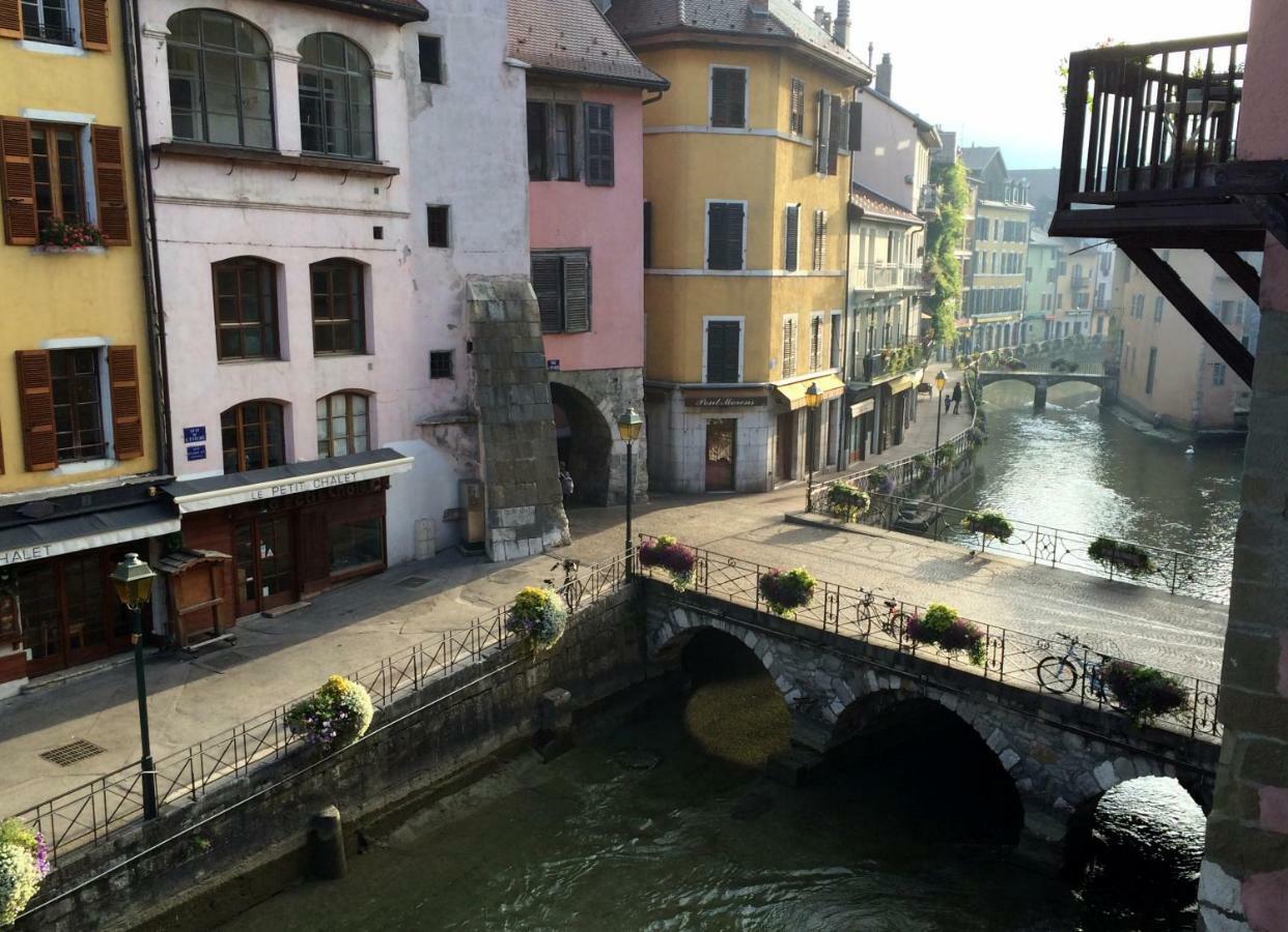 Gite Urbain Au 2Bis - Annecy Exterior foto